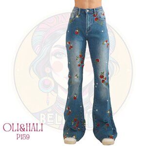 P159 OLI & HALI Lt Blue Washed Strawberry Embroidered Stretch Jeans